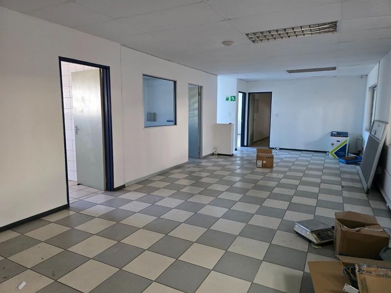 To Let commercial Property for Rent in Killarney Gardens Western Cape